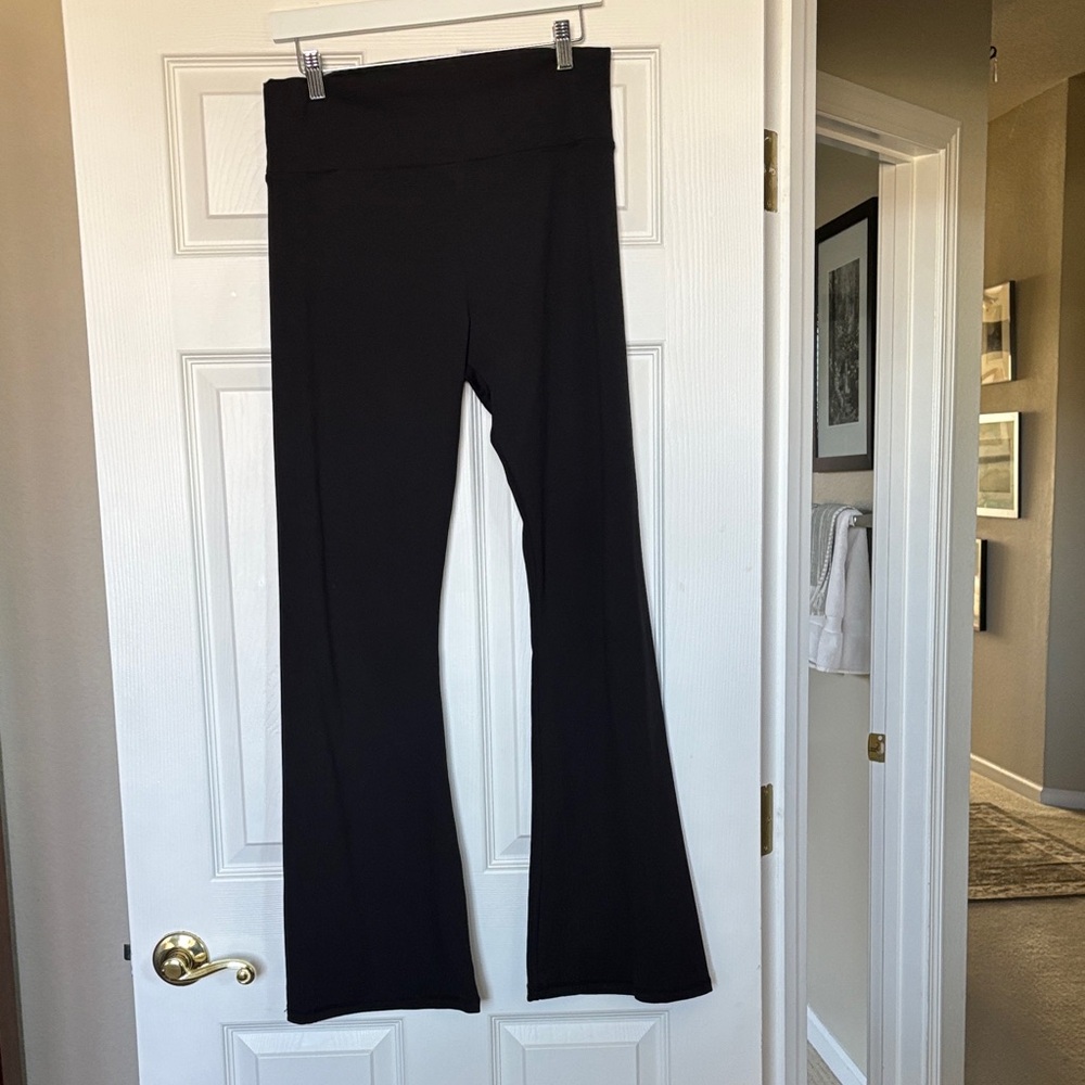 Black Flared Yoga Pants